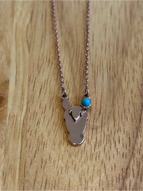 Western Horse Head Pendant Necklace.